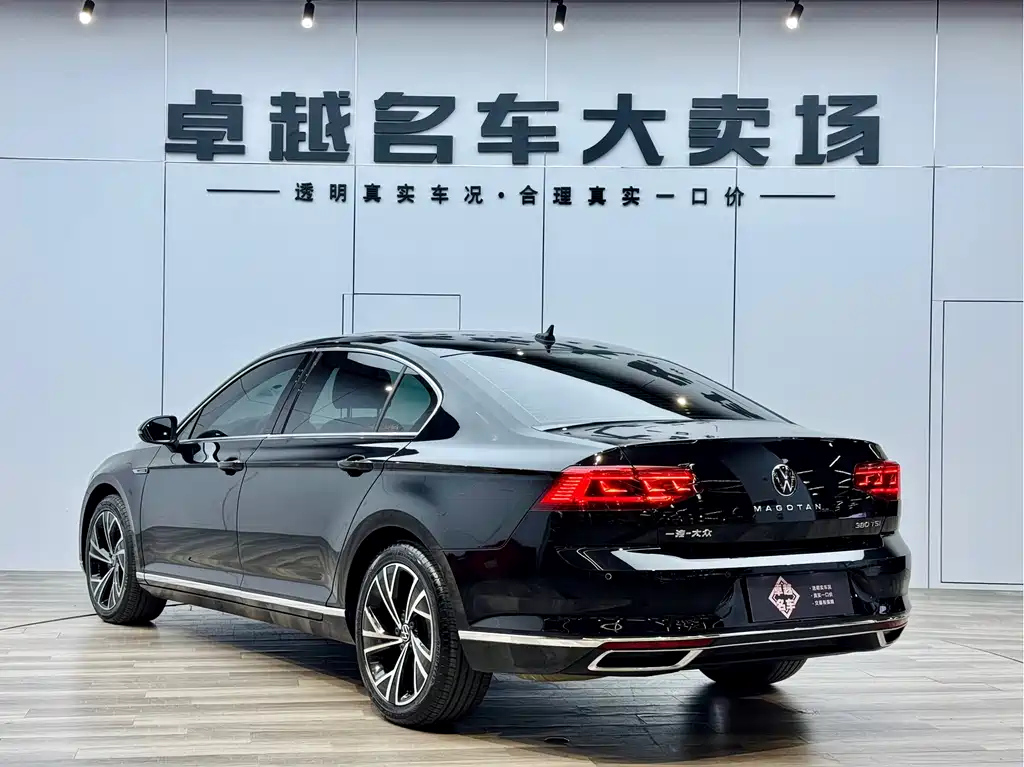 VOLKSWAGEN MAGOTAN 2022