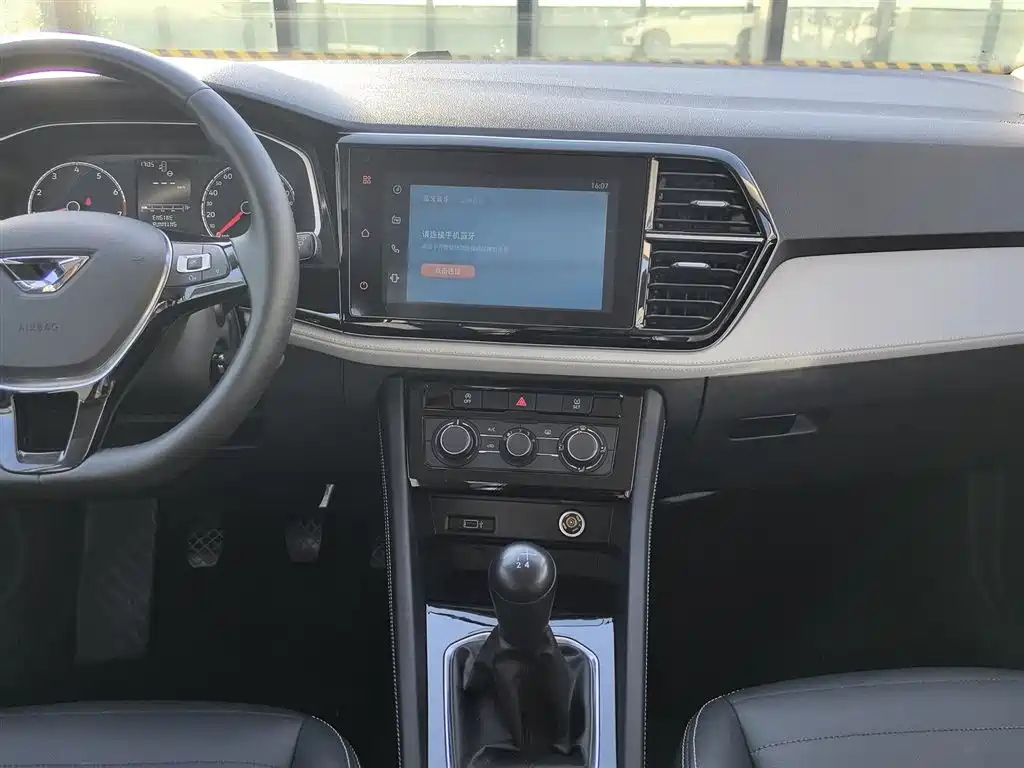 JETTA VS5 2022