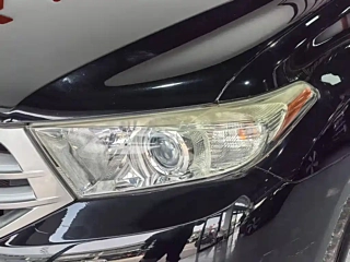 TOYOTA HIGHLANDER 2013