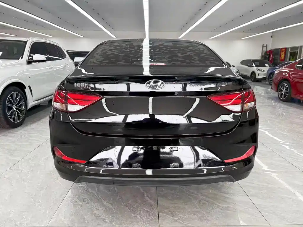 HYUNDAI CELESTA 2018