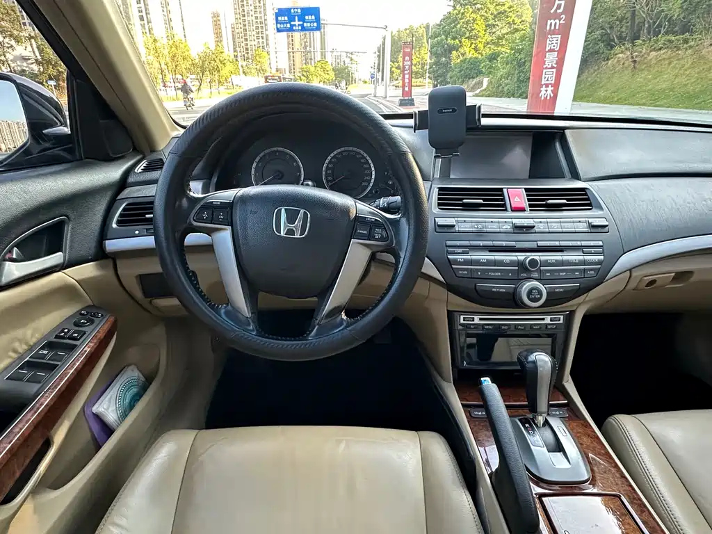 HONDA ACCORD 2011