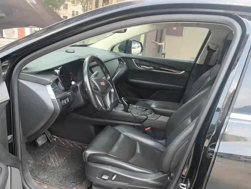 CADILLAC XT5 2016