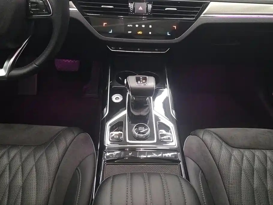 HONGQI HS5 2022