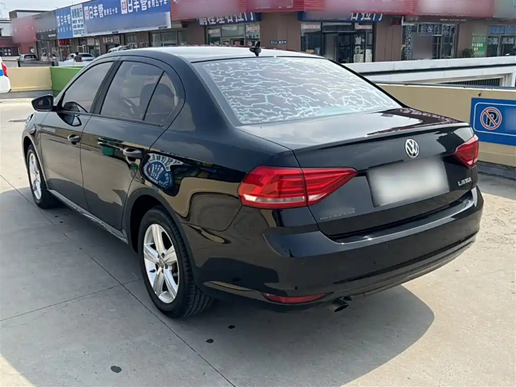 VOLKSWAGEN LAVIDA 2017
