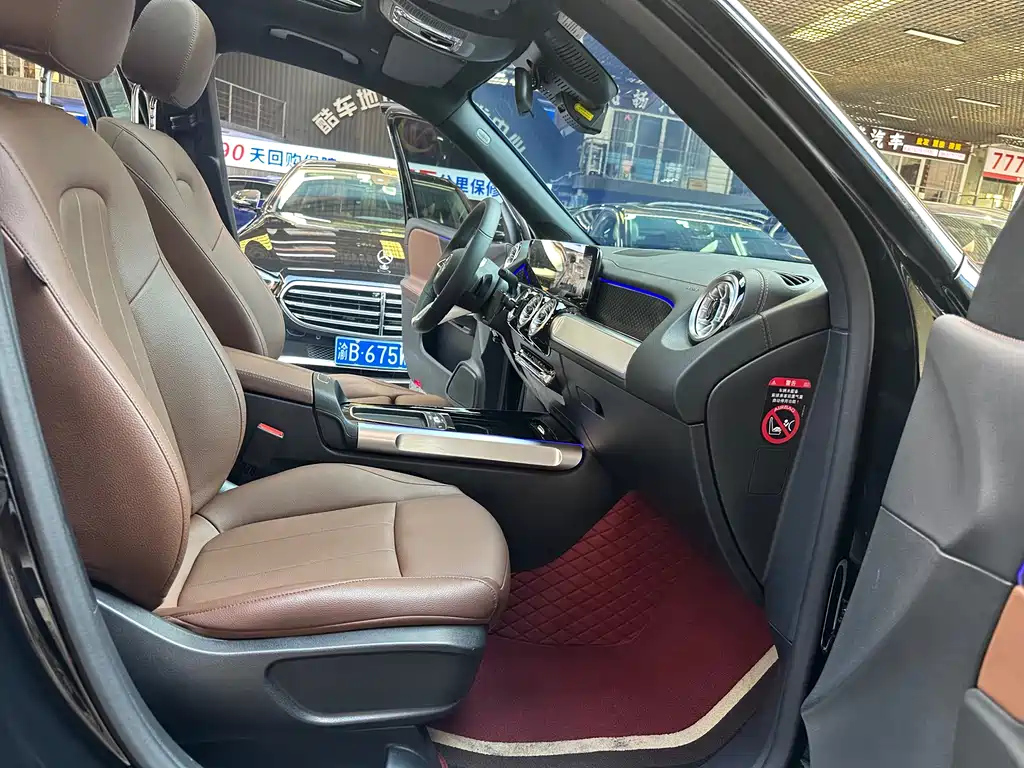 MERCEDES BENZ GLB 2024