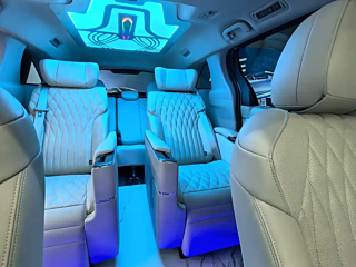 TOYOTA GRANVIA  2023 YEAR 2.5L HYBRID DELUXE EDITION 2023