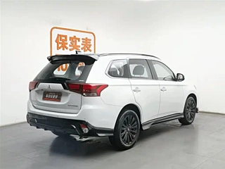 Заказать MITSUBISHI OUTLANDER