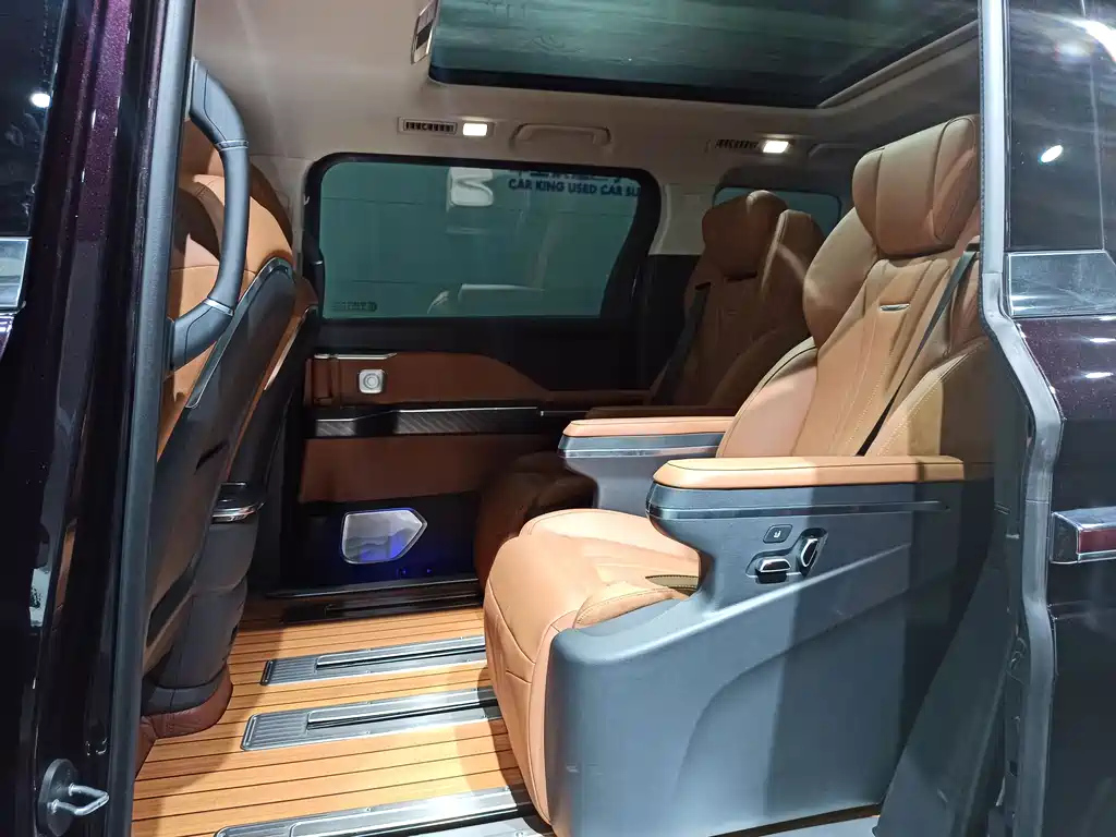 HONGQI HQ9 2023