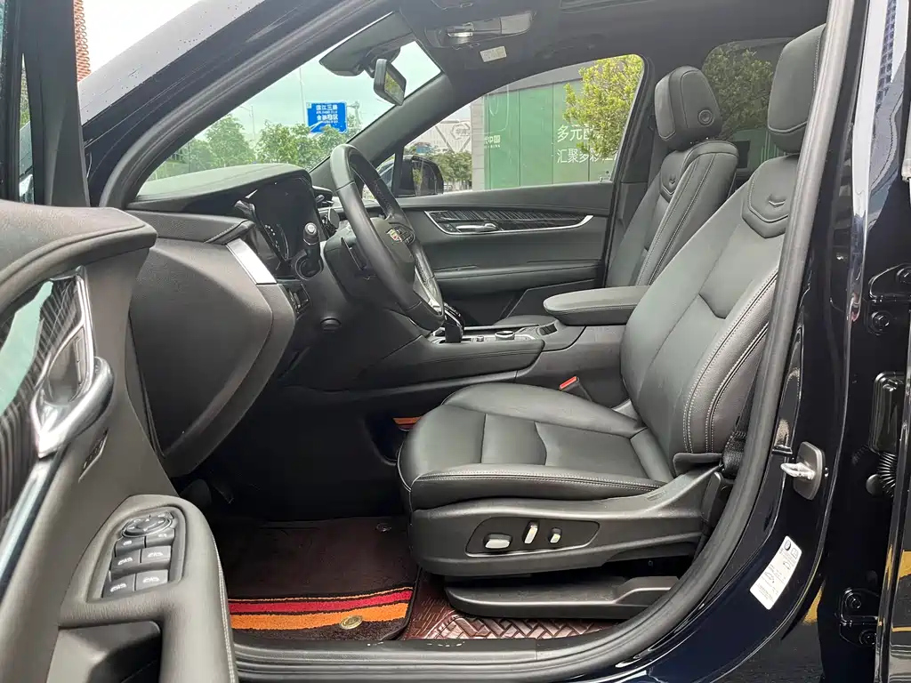 CADILLAC XT6 2023