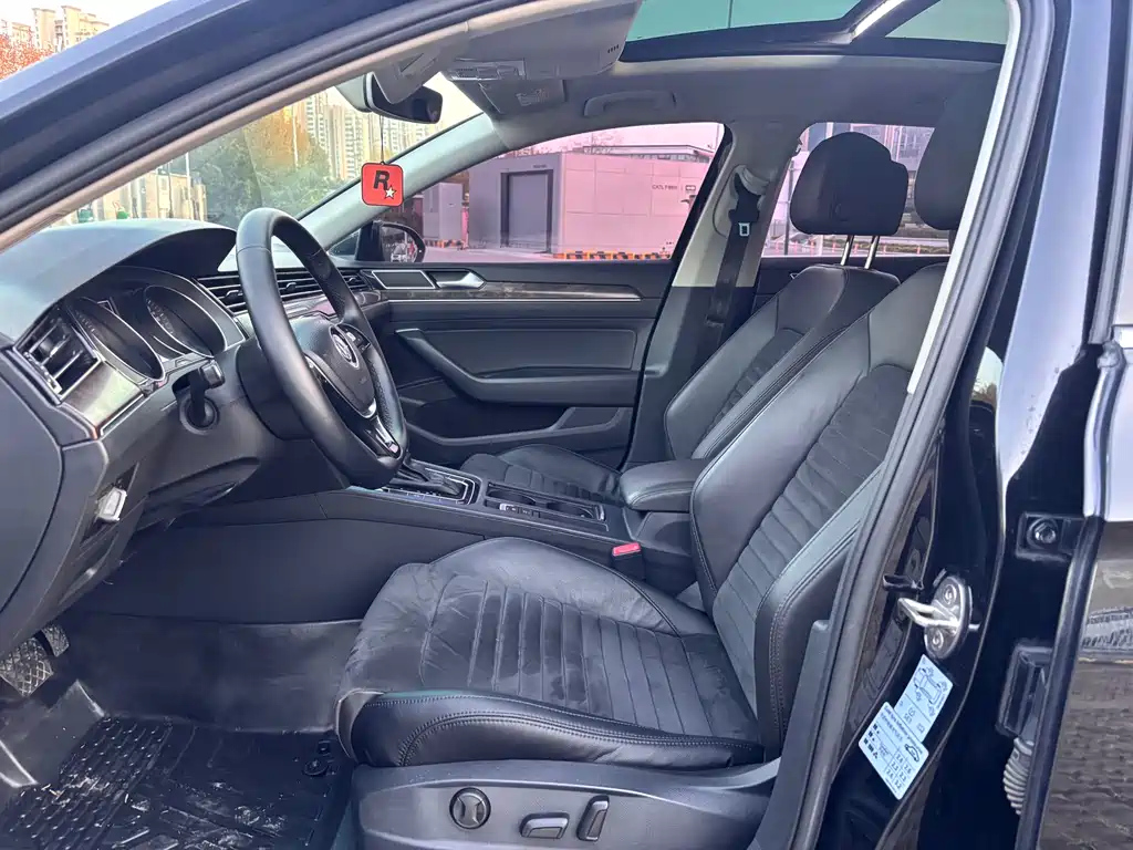 VOLKSWAGEN MAGOTAN 2018