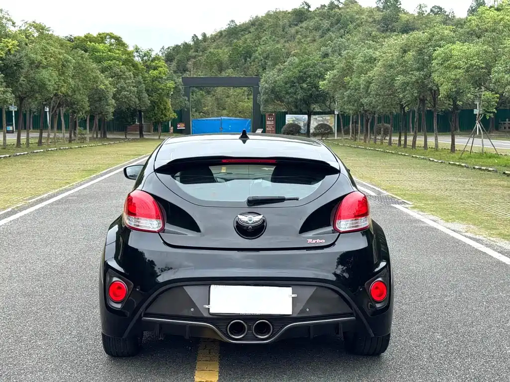 HYUNDAI VELOSTER 2013