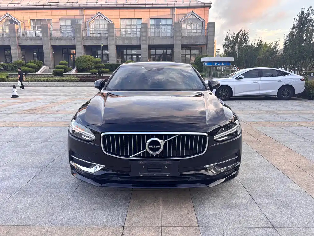 Аукционный лист VOLVO S90 2019
