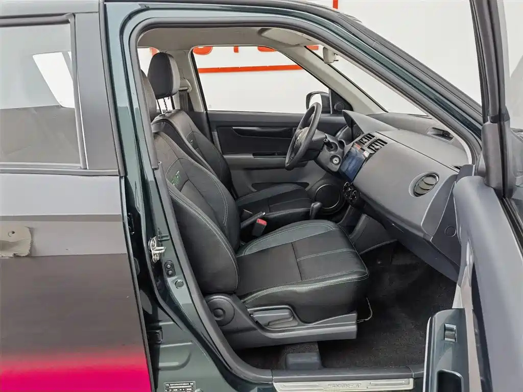 SUZUKI SWIFT 2016