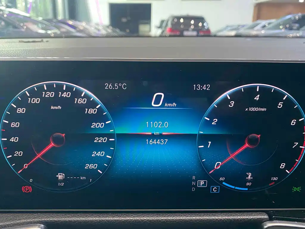 MERCEDES BENZ GLB 2020