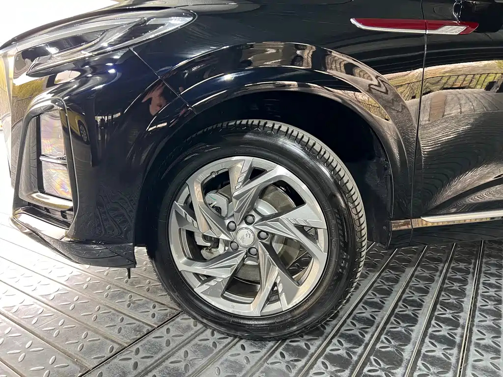 HONGQI HS3 PHEV 2024