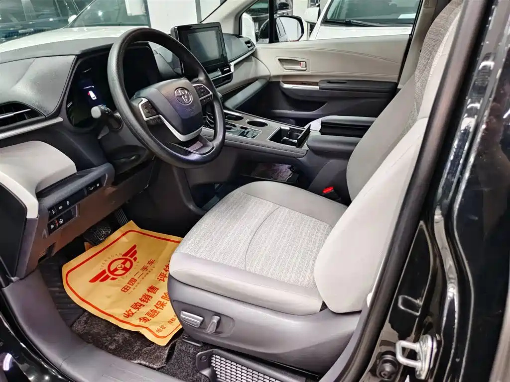 TOYOTA SIENNA SIENNA 2023