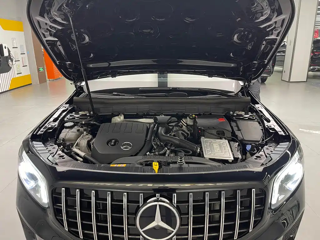 MERCEDES BENZ GLB 2021