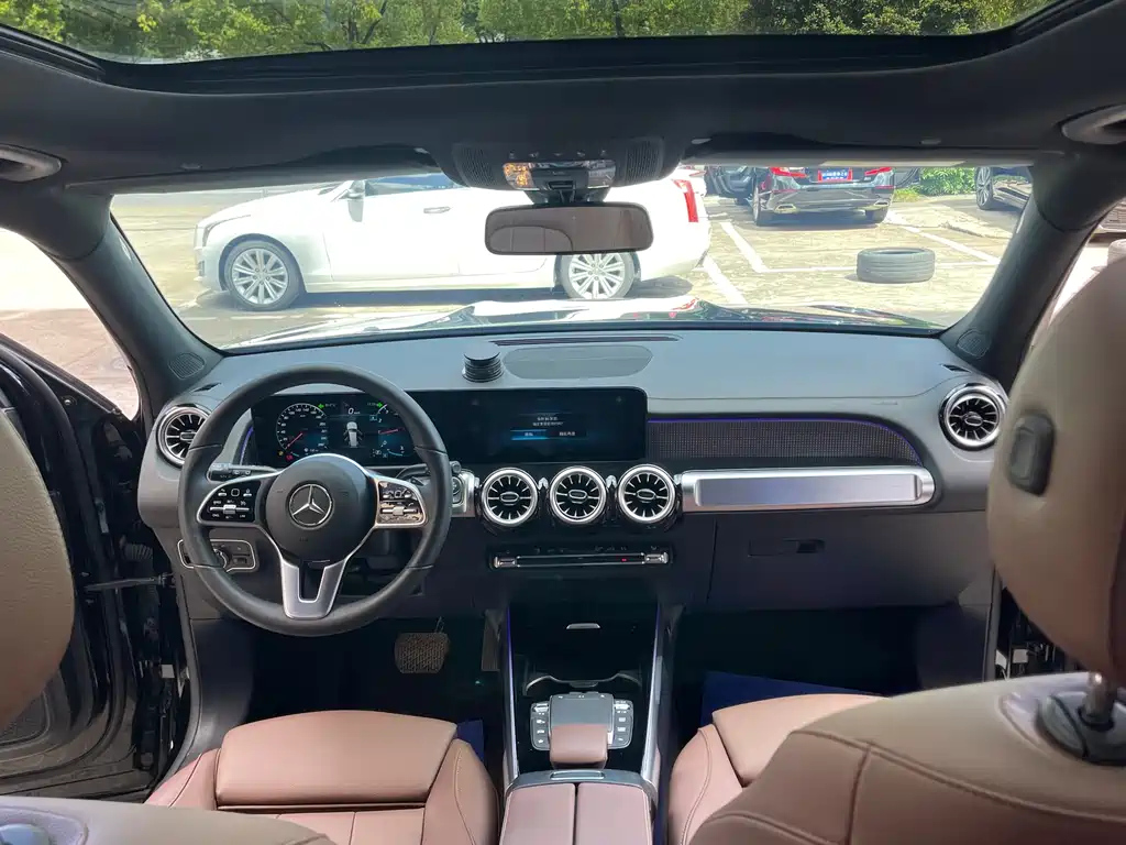 MERCEDES BENZ GLB 2021