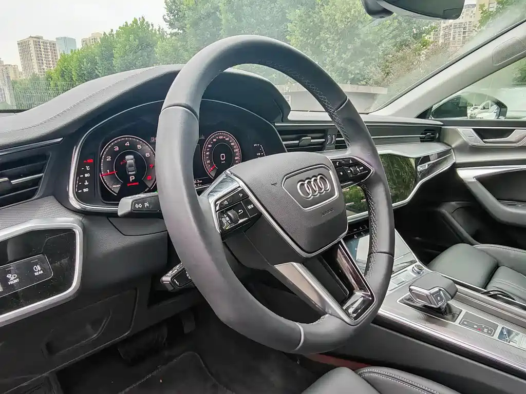 AUDI A7 2024