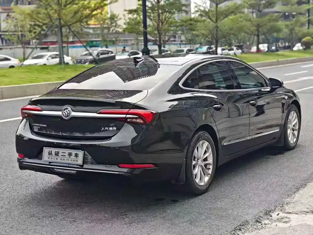 BUICK LACROSSE 2022