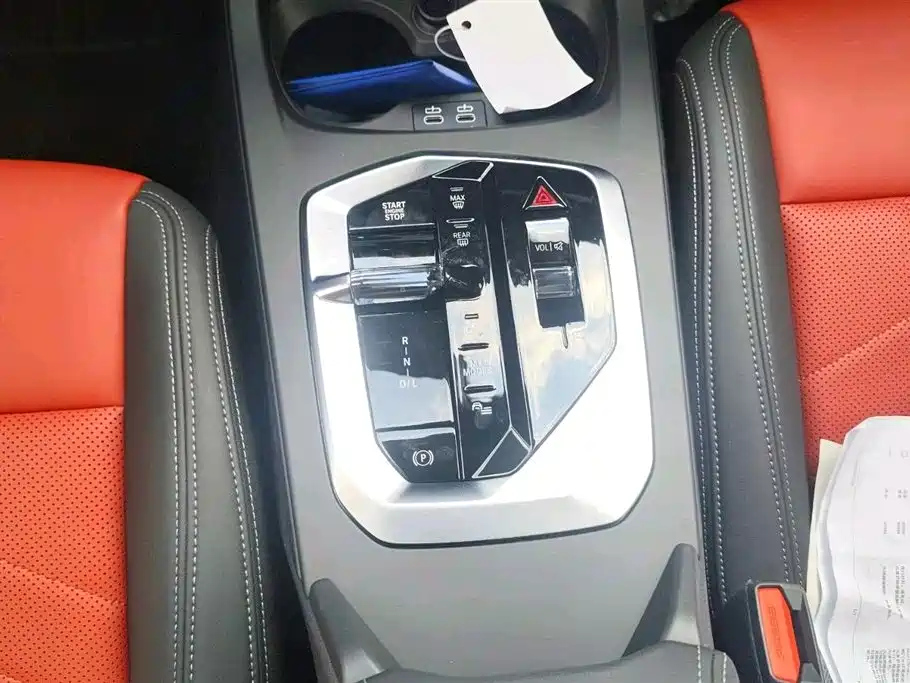 BMW 2-SERIES 2025
