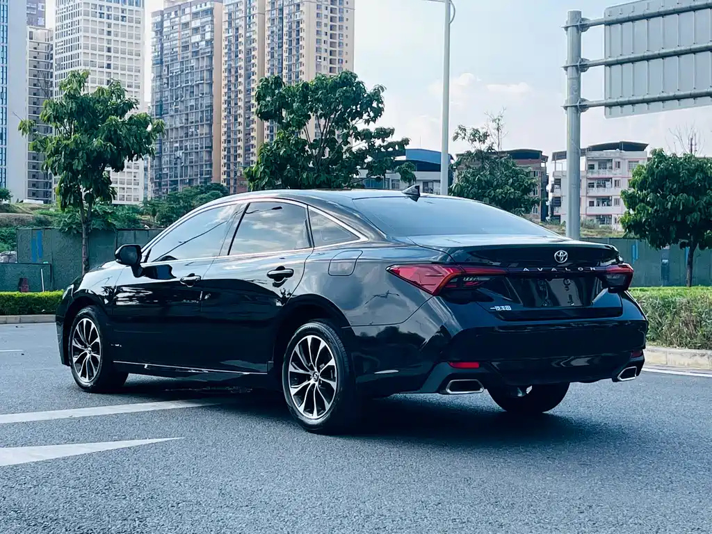 TOYOTA AVALON 2023
