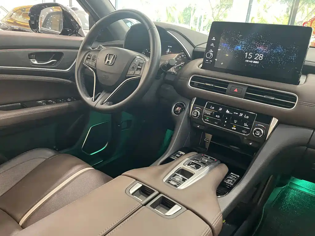 HONDA UR-V 2023