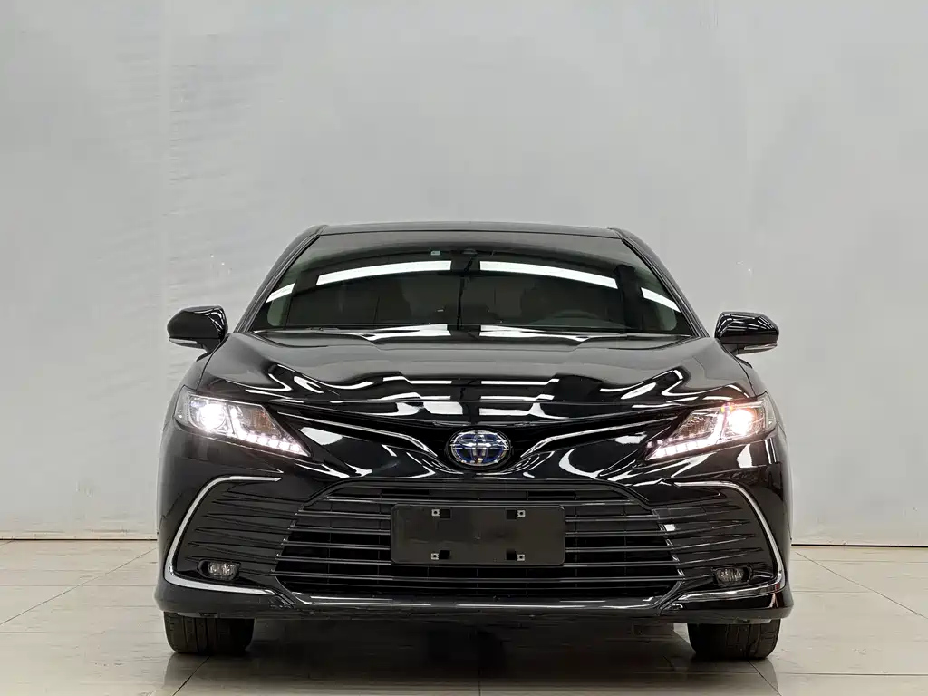 TOYOTA CAMRY 2023