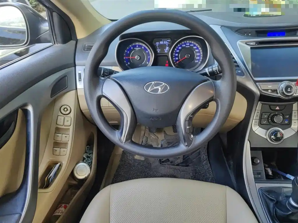 HYUNDAI ELANTRA 2014
