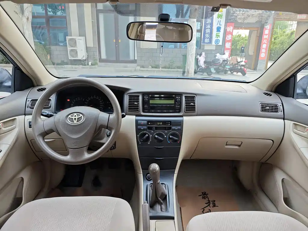 TOYOTA COROLLA 2011