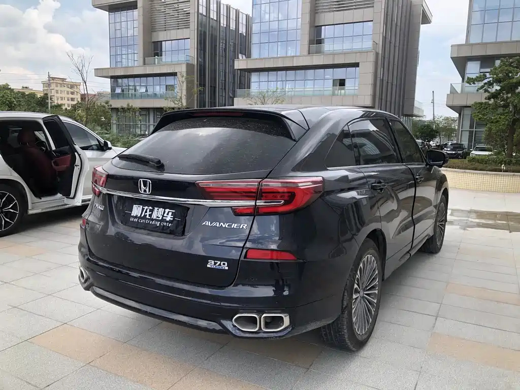 HONDA AVANCIER 2023
