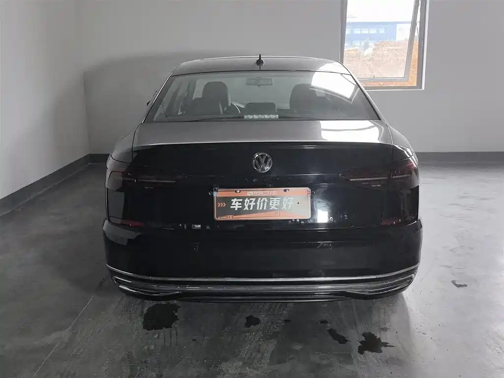 VOLKSWAGEN PASSAT 2019