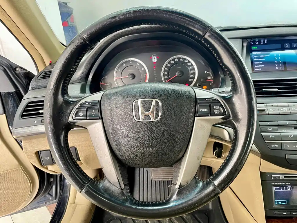 HONDA ACCORD 2011