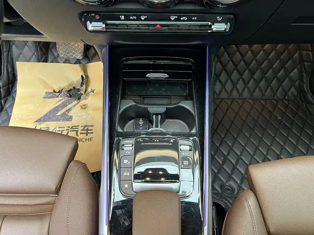 MERCEDES BENZ GLB 2020