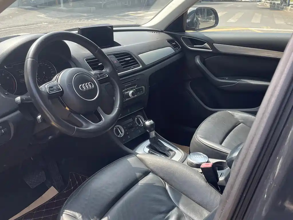 AUDI Q3 2013