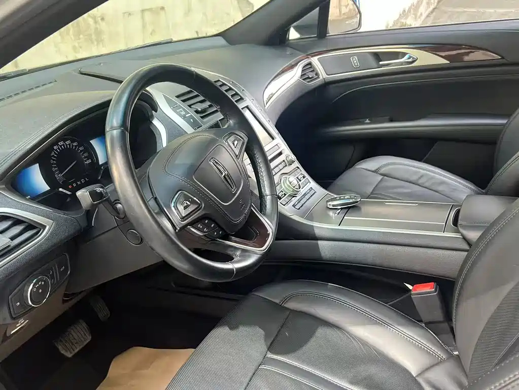 LINCOLN MKZ 2017