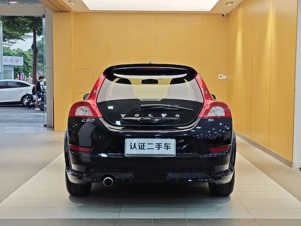 VOLVO C30 2011