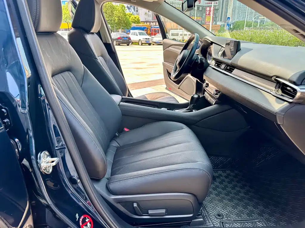 MAZDA ATENZA 2021