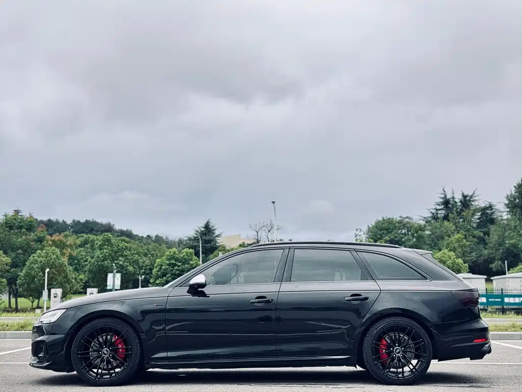 AUDI A4 IMPORT 2020
