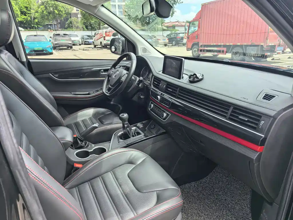DONGFENG FORTHING SX6 2019
