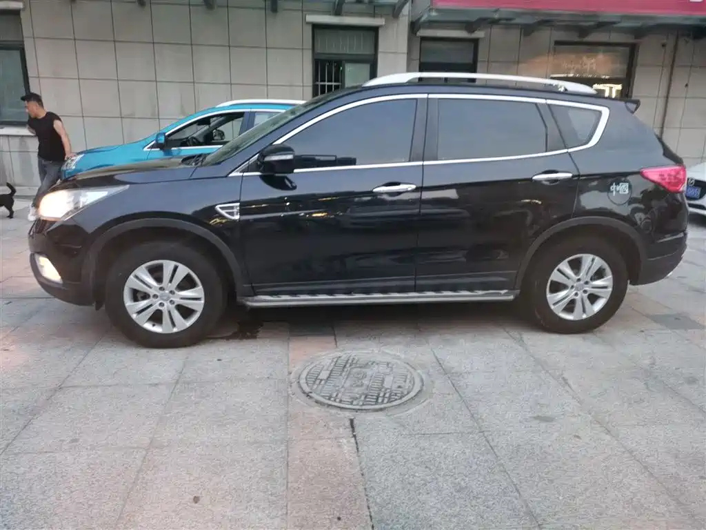 DONGFENG AEOLUS AX7 2016