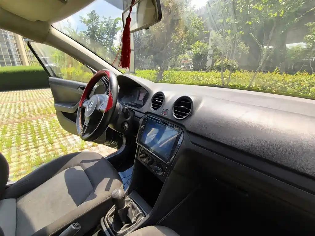 VOLKSWAGEN JETTA 2015