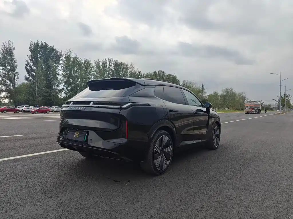 LYNK&CO 08 NEW ENERGY 2023
