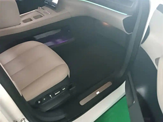 NIO ES8  2023 YEAR 75KWH 2023