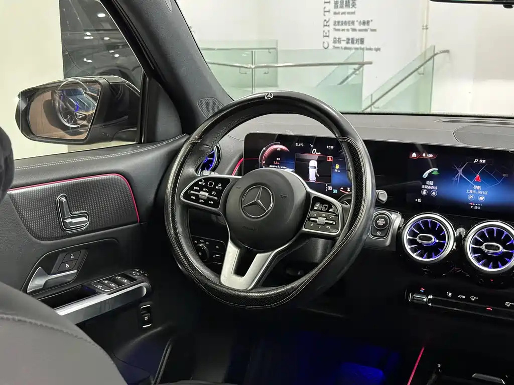 MERCEDES BENZ GLB 2020