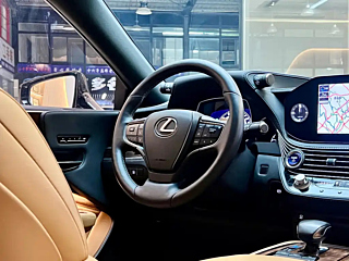 LEXUS LS  2021 YEAR 500H EXCELLENCE 2021