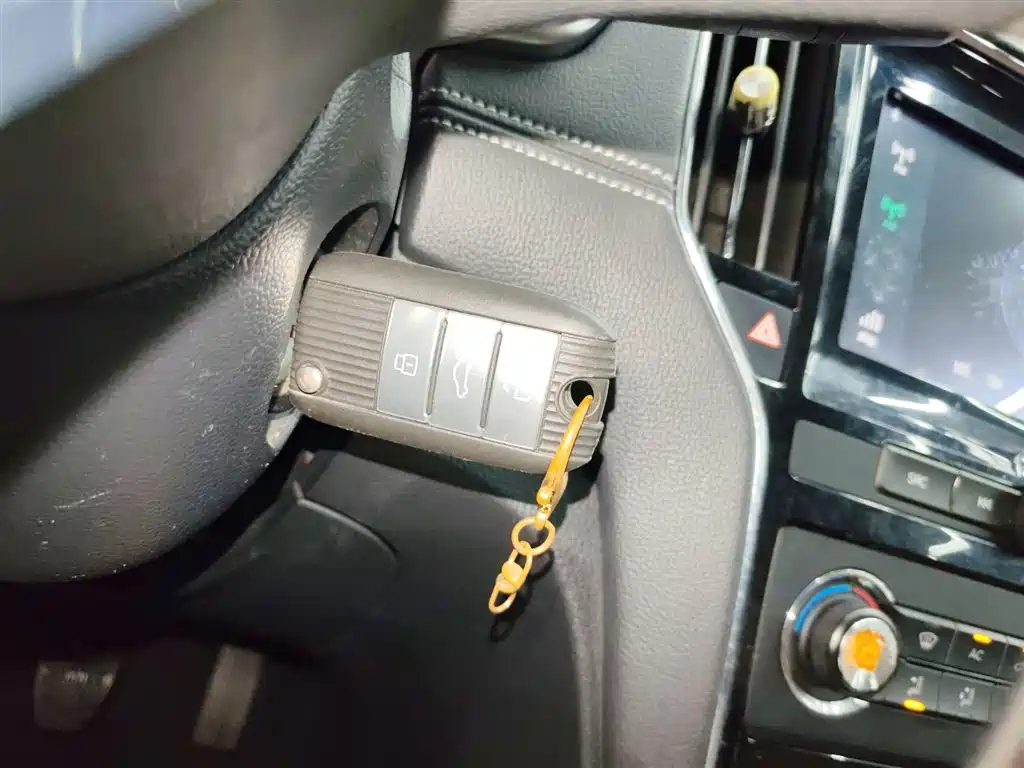 ROEWE RX5 2016