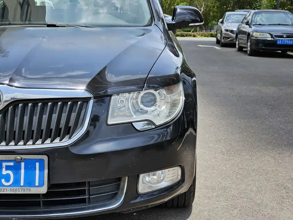 SKODA SUPERB 2009