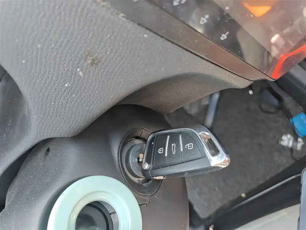 SUZUKI SWIFT 2014