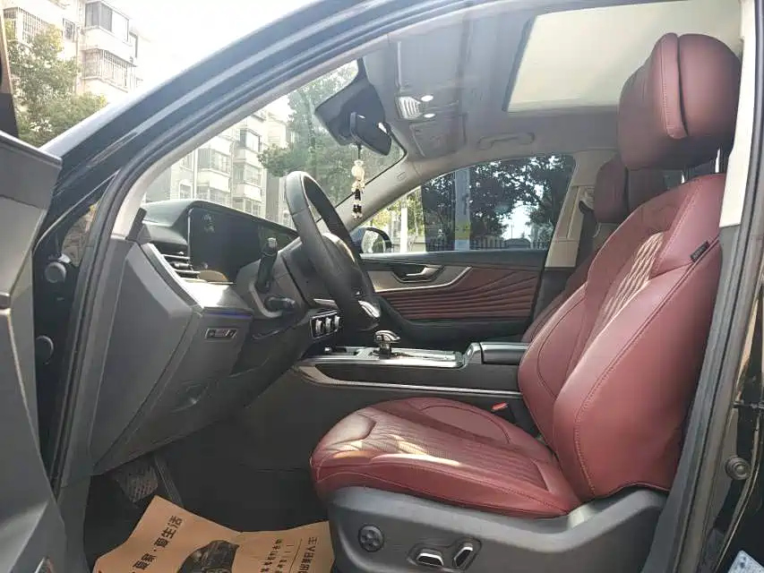 HONGQI HS5 2023
